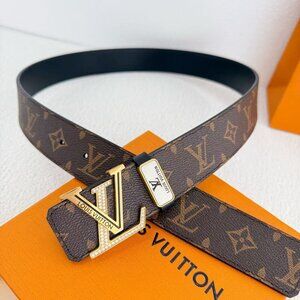 Brown and golden women's belt
